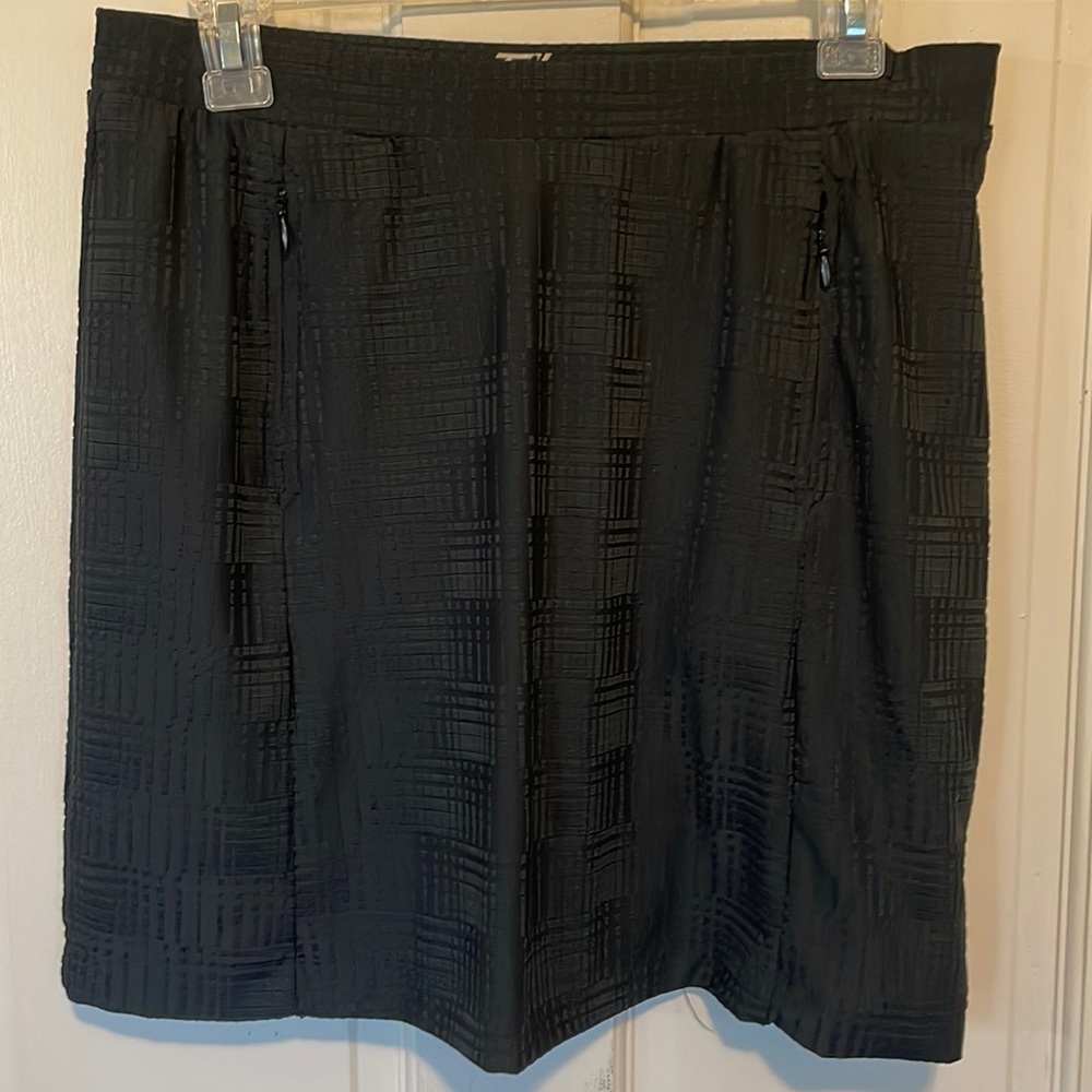 Tail woman's black golf skort. Size XS Small‎